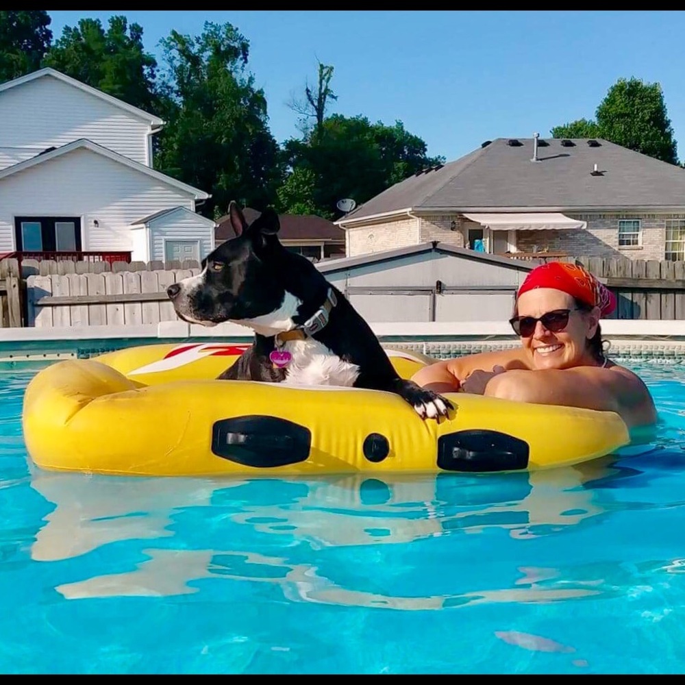 Meet your Posher, Lorinda